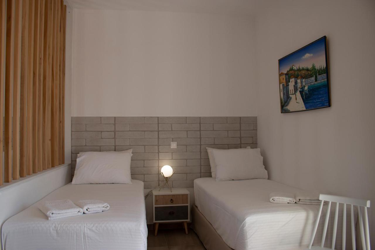 Agnadema Luxury Residences Schoinoussa Екстериор снимка