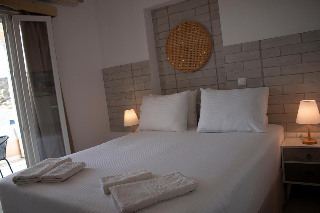 Agnadema Luxury Residences Schoinoussa Екстериор снимка