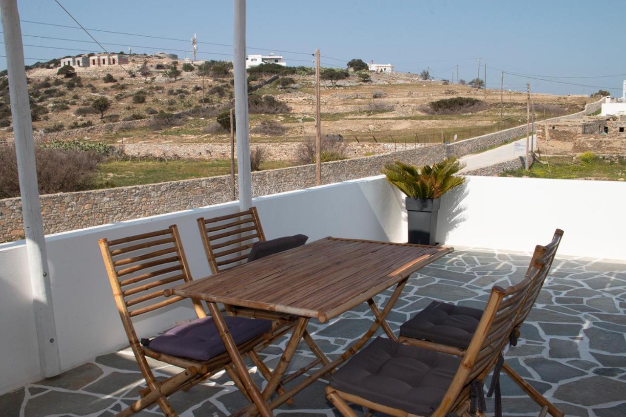 Agnadema Luxury Residences Schoinoussa Екстериор снимка
