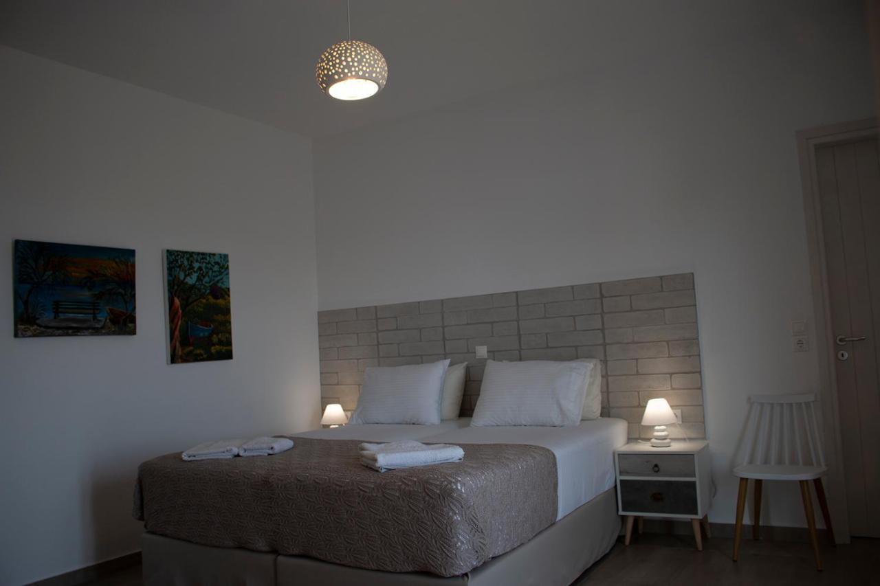 Agnadema Luxury Residences Schoinoussa Екстериор снимка