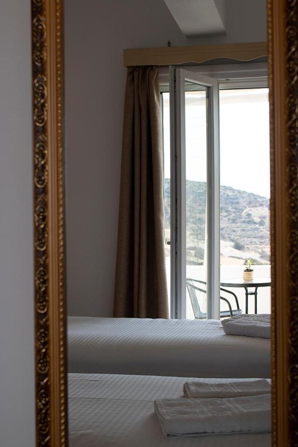 Agnadema Luxury Residences Schoinoussa Екстериор снимка