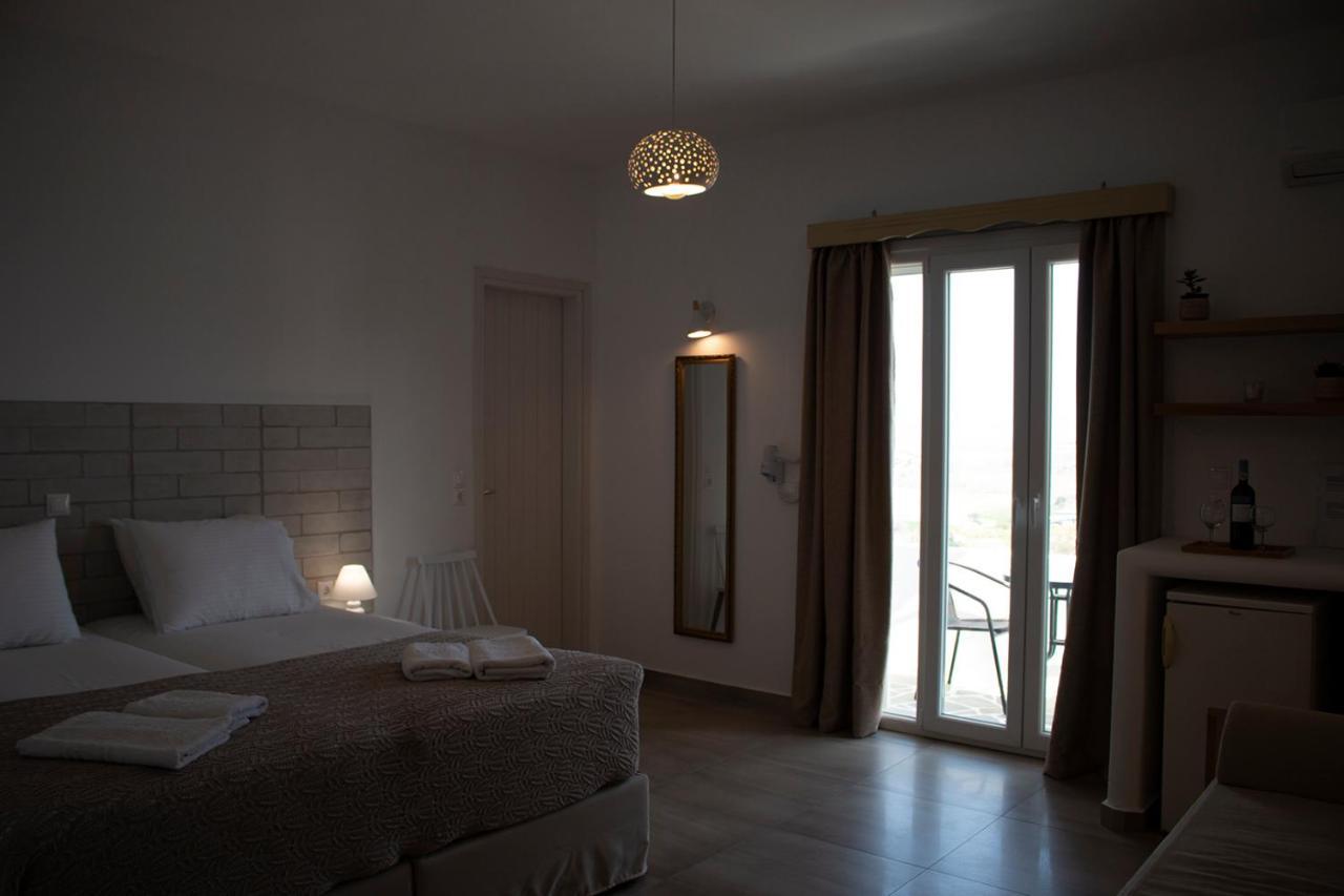 Agnadema Luxury Residences Schoinoussa Екстериор снимка